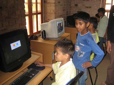 computerlessen zijn belangrijk, zeker voor gehandicapte kinderen
